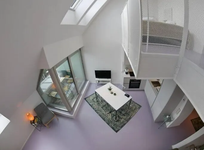 Julius 26 - Duplex Apartment, Modern Charm In