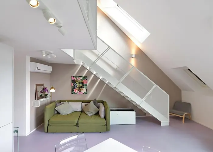 Julius 26 - Duplex Apartment, Modern Charm In Apartman Bécs